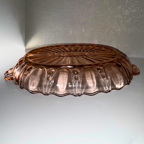 Pink Glass Oval Relish Tray with Handles – Vintage Sunburst Pattern - Picture 8 of 11